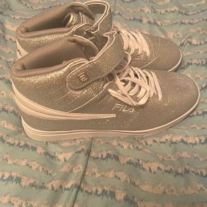 A new pair of silver filas